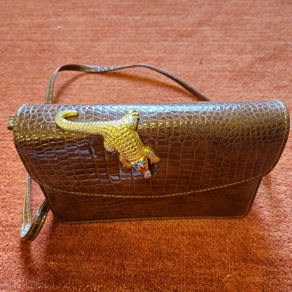 Vintage Alligator Faux Skin Handbag Goldtone Animal Figurine Brown Crossbody - Picture 1 of 11